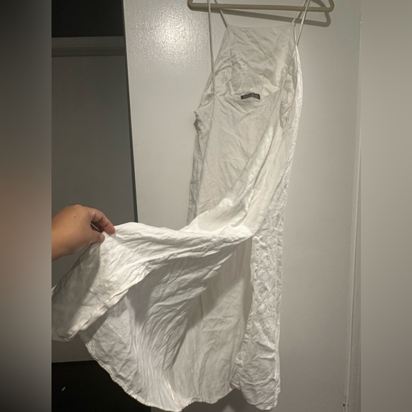 Reformation🤍
Mini Dress💗 - Picture 4 of 7